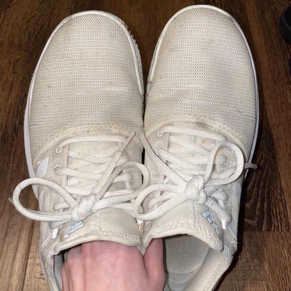 White adidas tennis shoes - Picture 6 of 6